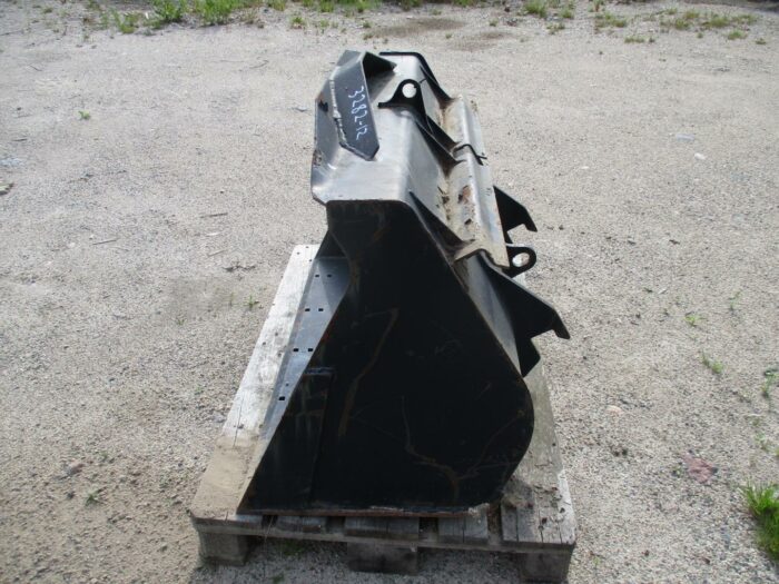 Pienkuormaajan yleiskauha 1070 mm - Image 6