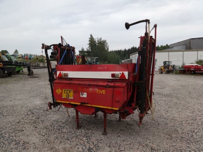 Överum Tive 812 JET lannoitteenlevitin (3142-2)