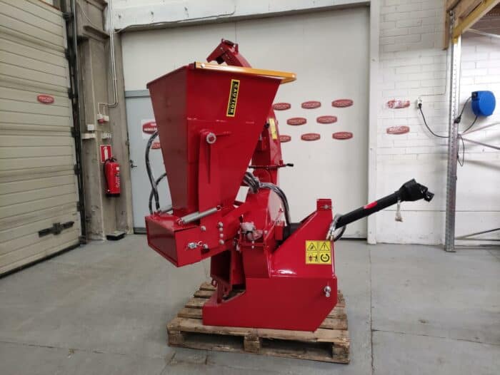Oksasilppuri PTO 150 mm hydraulinen syöttö BX-62R