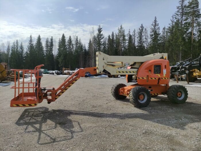 JLG 450AJ 4WD kuukulkija