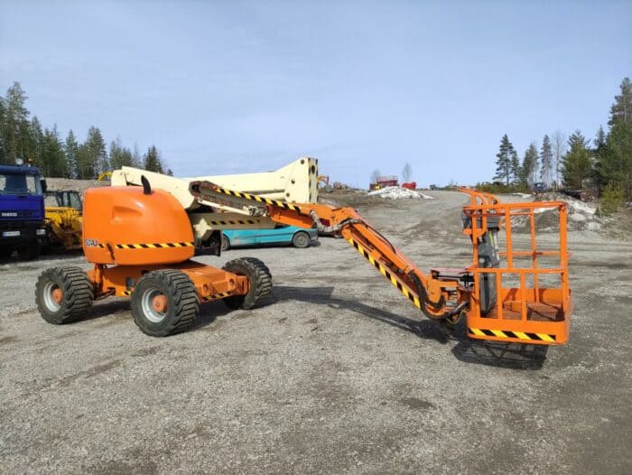 JLG 450AJ 4WD kuukulkija - Image 10