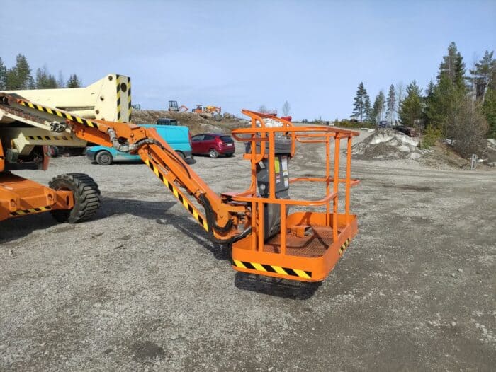 JLG 450AJ 4WD kuukulkija - Image 9