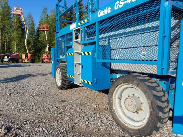 Genie GS-4390 saksilavanostin 4WD Katsastettu, Kymppi voimassa 2027 asti! - Image 27