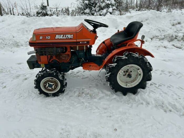 Kubota B-10 4 WD traktori - Image 12