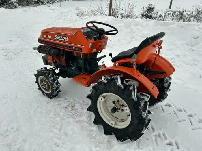 Kubota B-10 4 WD traktori - Image 11