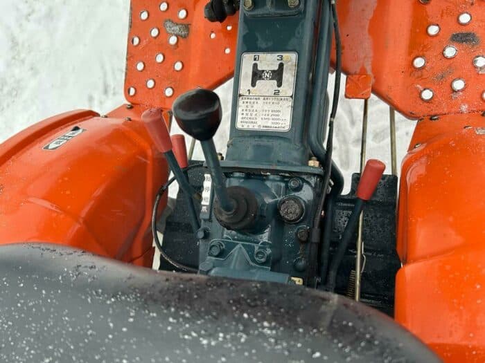 Kubota B-10 4 WD traktori - Image 3