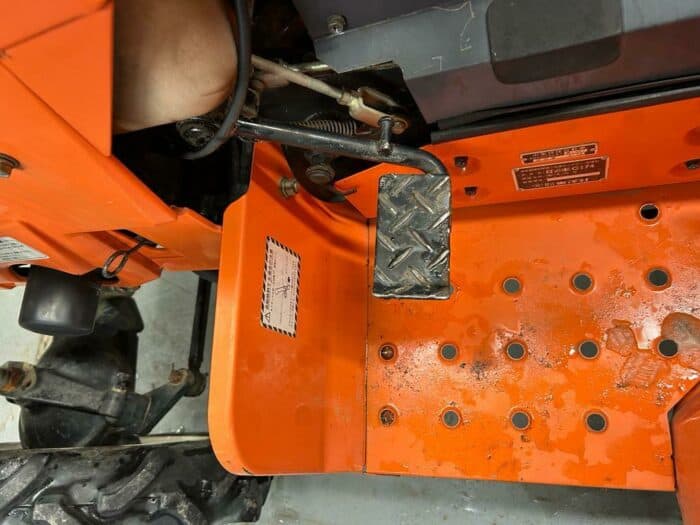 Hinomoto C174 4WD traktori 17,8 hp - Image 16