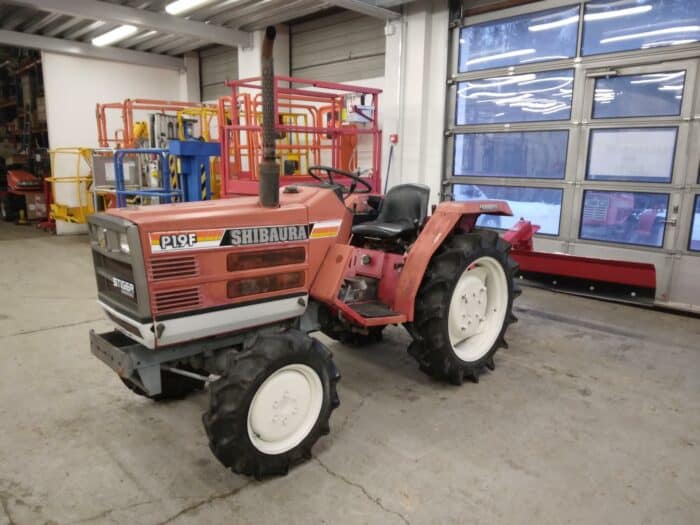 Shibaura P19F pikkutraktori, 4WD uudella jykevällä takalanalla 2150 mm ! (12819)