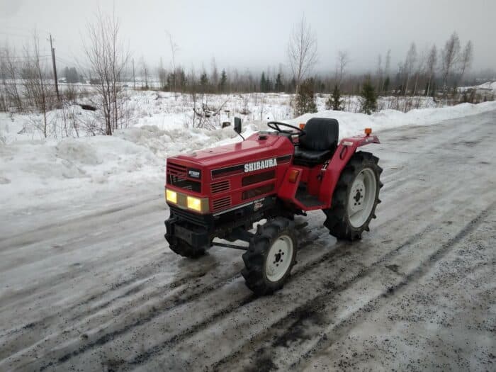 Shibaura D195F 4WD traktori - Image 3