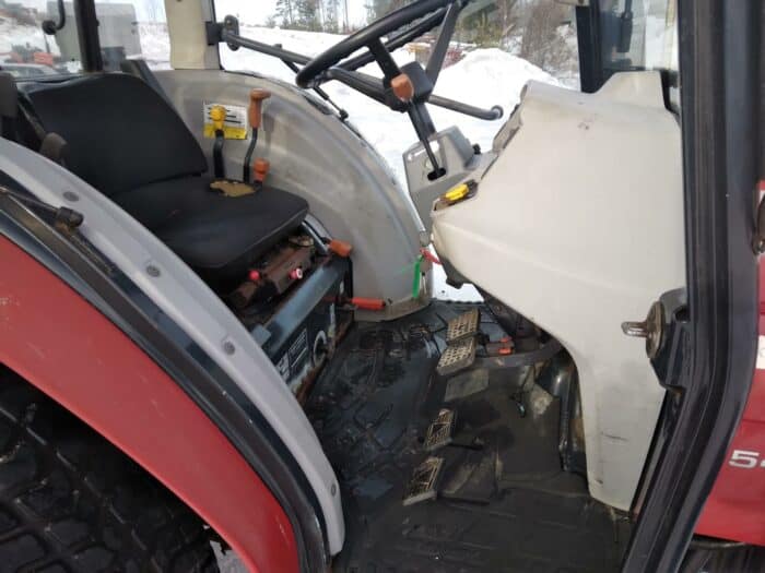 Massey Ferguson TG5A 4 WD traktori, hydrostaatti Rekisterissä! - Image 10