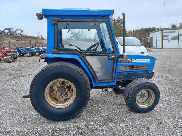 Iseki 525, 4WD traktori - Image 5