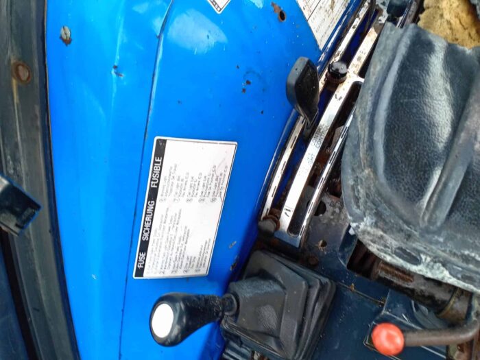 Iseki 525, 4WD traktori - Image 13