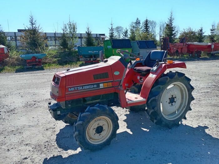Mitsubishi MT20 4WD pikkutraktori (51561)