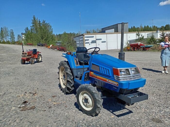 Iseki TU180, 4WD traktori - Image 3