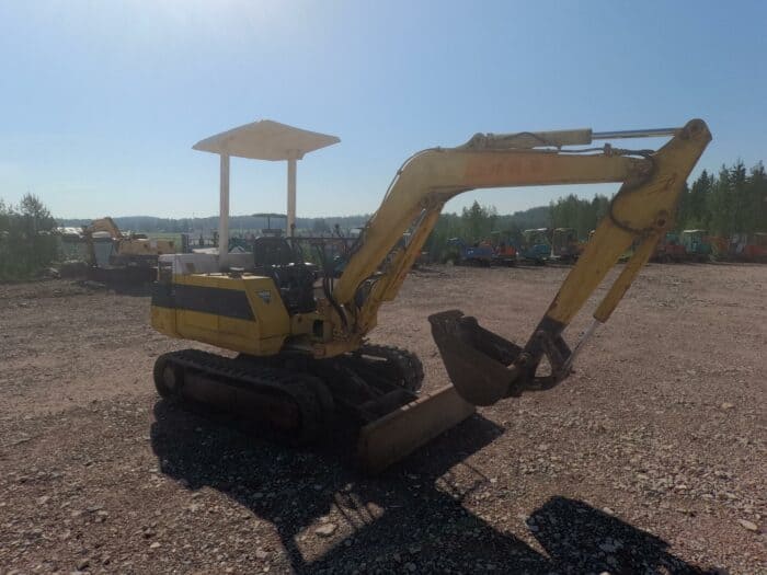 Komatsu PC20-6 kaivinkone - Image 17