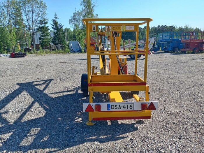 Nifty Lift 120 perässähinattava henkilönostin - Image 7