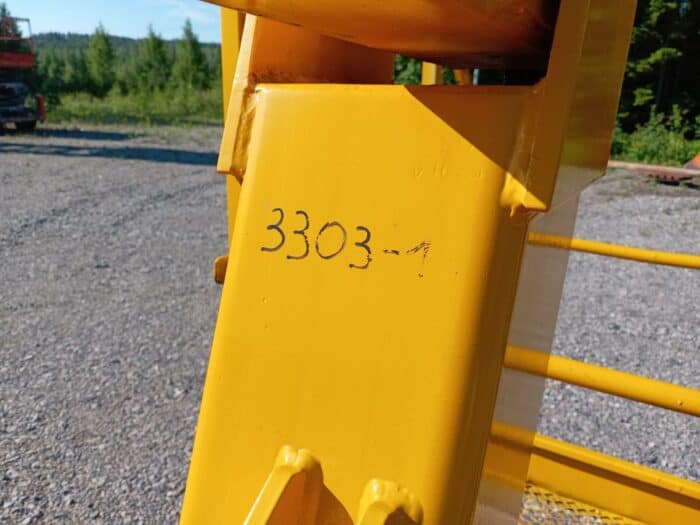 Nifty Lift 120 perässähinattava henkilönostin - Image 9