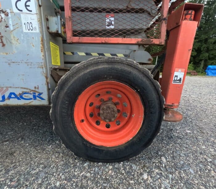 Skyjack SJ8831 4WD saksilavanostin - Image 16