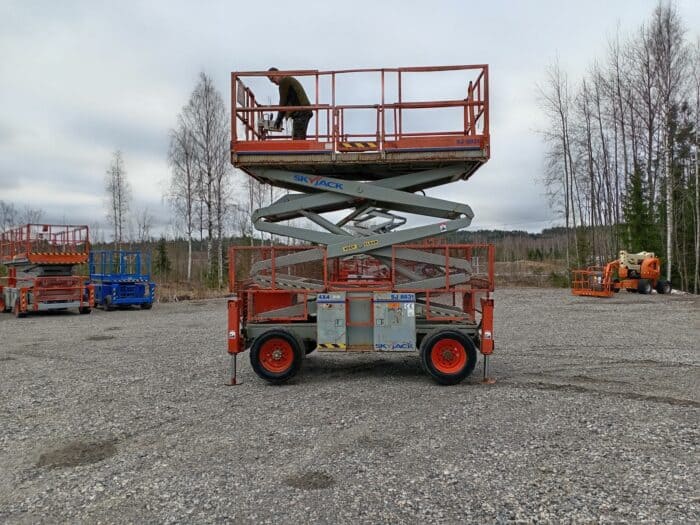 Skyjack SJ8831 4WD saksilavanostin - Image 22