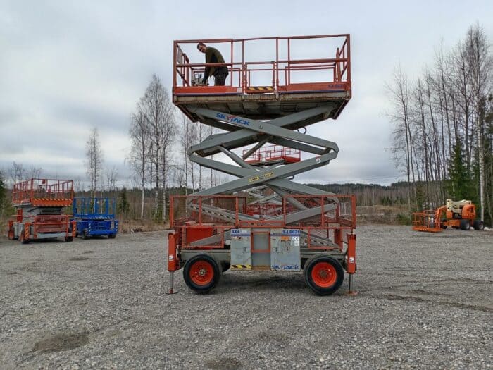 Skyjack SJ8831 4WD saksilavanostin - Image 23