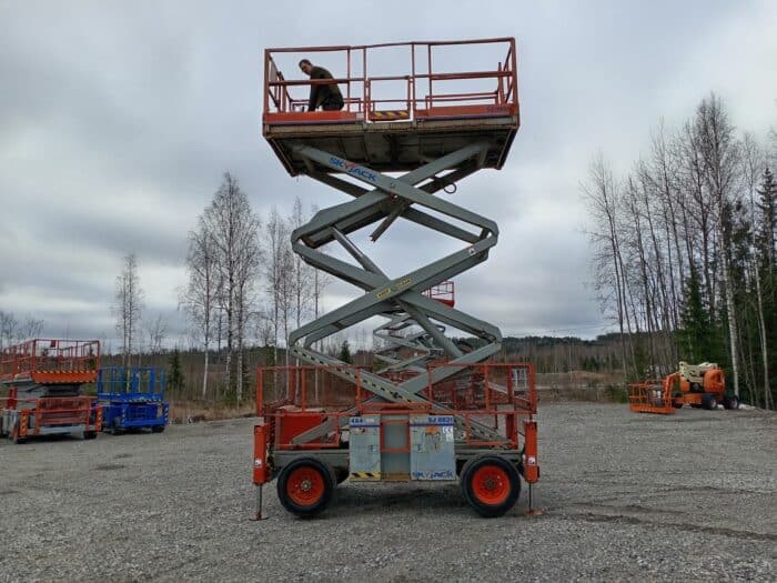 Skyjack SJ8831 4WD saksilavanostin - Image 24
