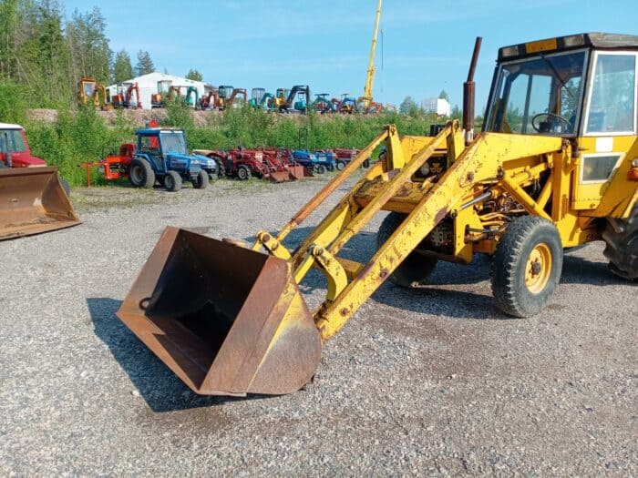 Massey Ferguson 50B traktorikaivuri - Image 8