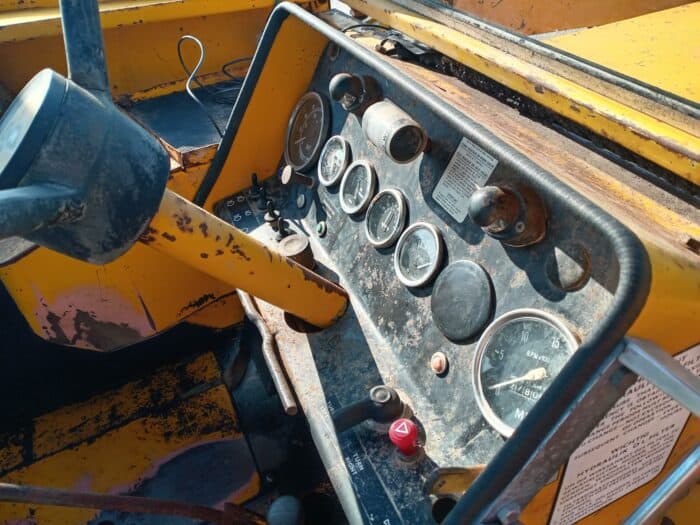 Massey Ferguson 50B traktorikaivuri - Image 11