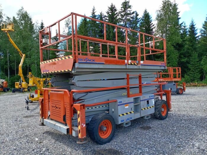 Skyjack SJ9250 4X4 saksilavanostin, Katsastettu! - Image 9