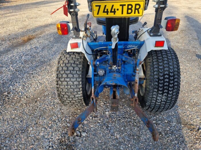 Ford 1220 HST 4WD Traktori, Rekisterissä! Uudella jykevällä takalanalla 2150 mm - Image 24