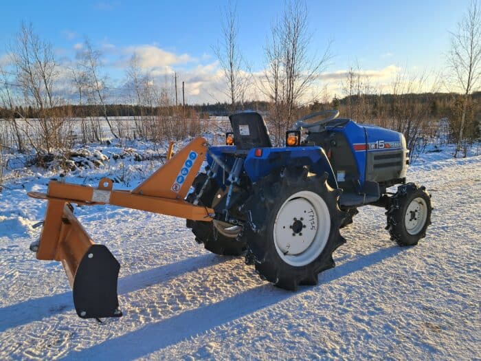 Iseki TM15 4WD traktori ja 1400 mm takalana - Image 6