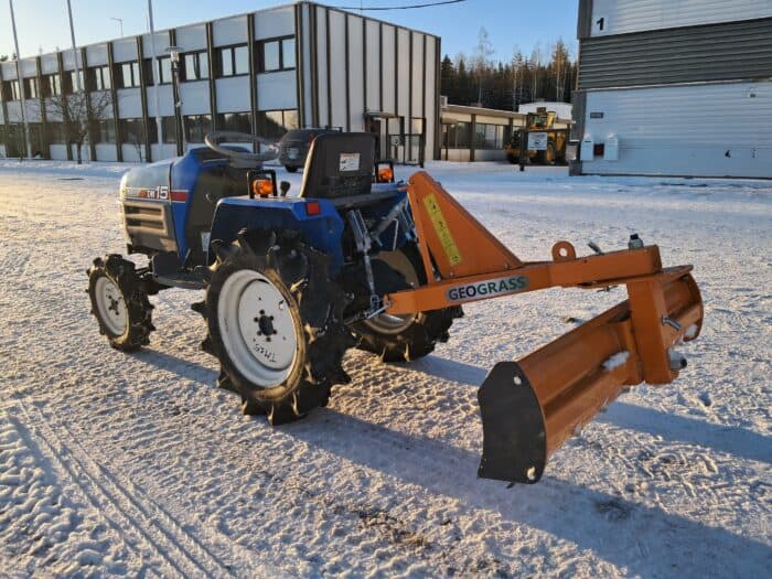 Iseki TM15 4WD traktori ja 1400 mm takalana - Image 3