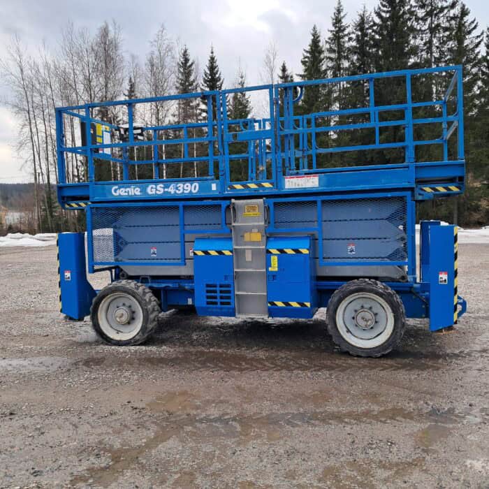 Genie GS-4390 saksilavanostin 4WD Katsastettu, Kymppi voimassa 2027 asti! - Image 2