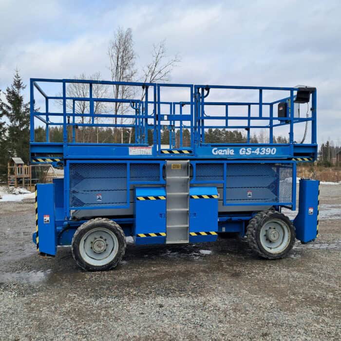 Genie GS-4390 saksilavanostin 4WD Katsastettu, Kymppi voimassa 2027 asti! - Image 6