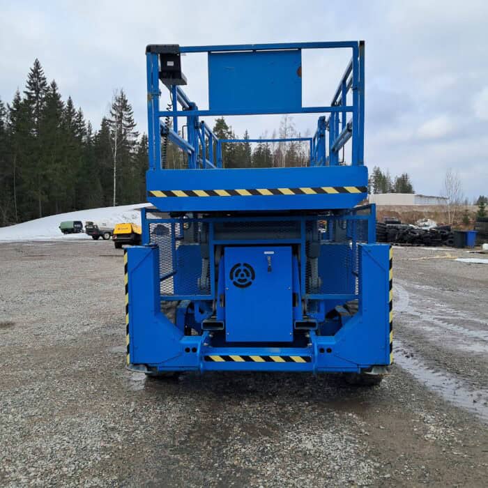 Genie GS-4390 saksilavanostin 4WD Katsastettu, Kymppi voimassa 2027 asti! - Image 9