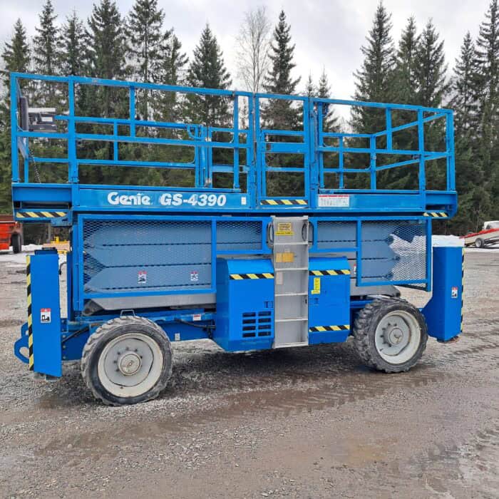 Genie GS-4390 saksilavanostin 4WD Katsastettu, Kymppi voimassa 2027 asti! - Image 10