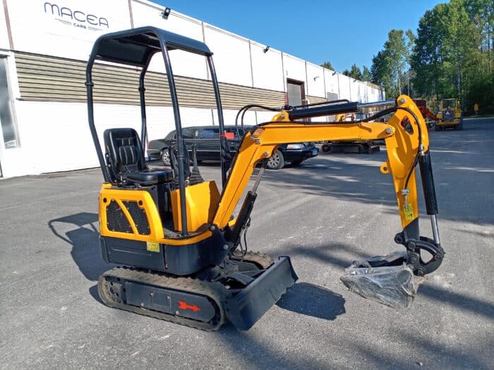 LM 10 minikaivuri Esittelykäytöstä! - Image 2