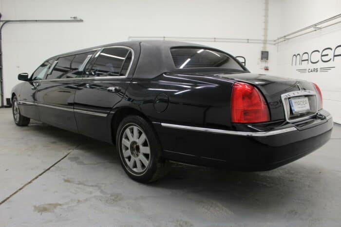 Lincoln Town Car, limusiini 2004 (632673) - Image 29
