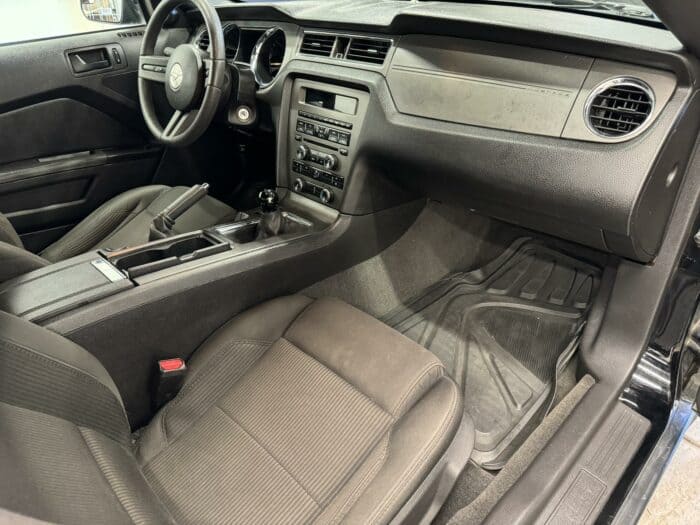 Ford Mustang GT V8 Coyote - Image 14