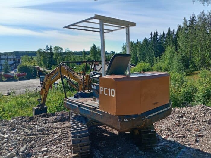 Komatsu PC10-5, kaivinkone - Image 3