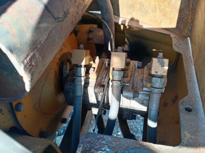 Komatsu PC10-5, kaivinkone - Image 8
