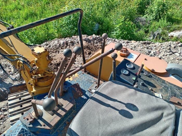 Komatsu PC10-5, kaivinkone - Image 9