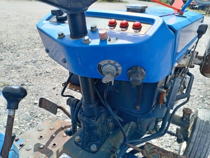 Iseki TX1000 minitraktori - Image 10