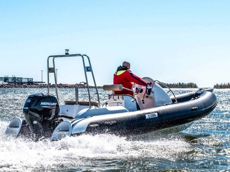 RIB vene Macea 580 Hypalon Mercury 115EXLPT moottorilla