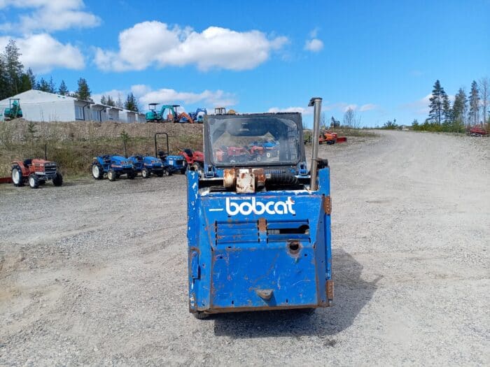 Bobcat 543 liukuohjattu kuormaaja - Image 4