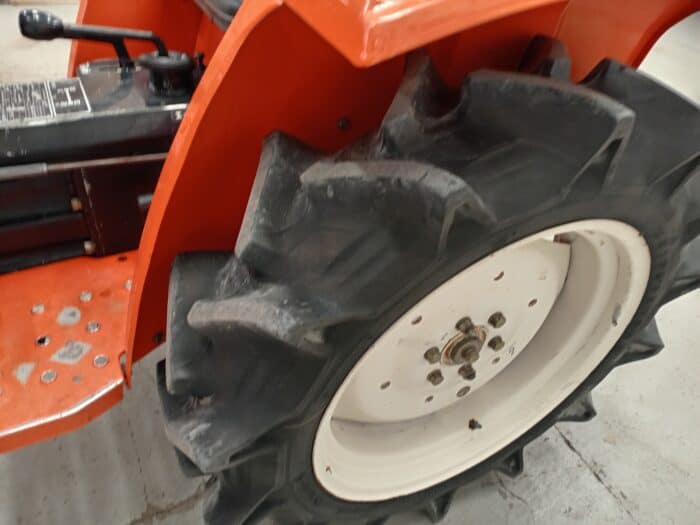 Hinomoto E1802 Minitraktori 2wd 18hp - Image 6