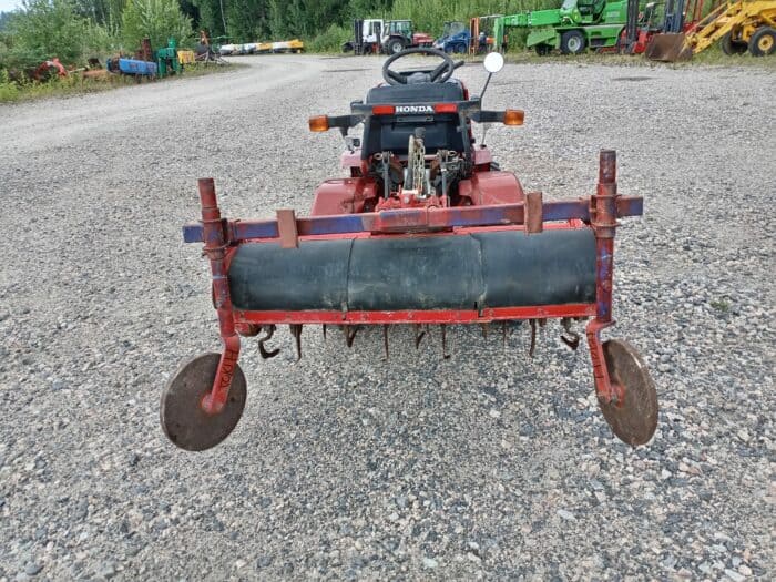Honda Might 11, 4WD traktori, maamuokkaimella. - Image 7