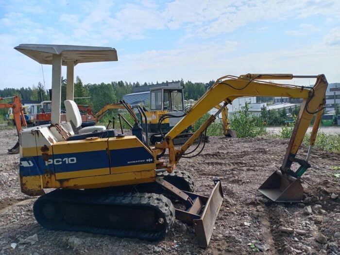 Komatsu PC10-6 kaivinkone - Image 5