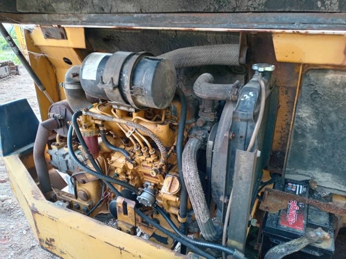 Komatsu PC10-6 kaivinkone - Image 16
