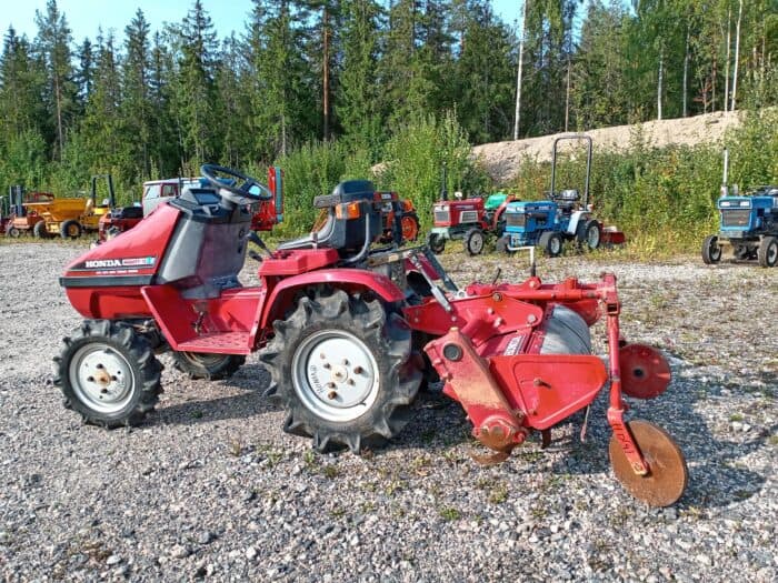 Honda Might 13 4WD traktori, maamuokkaimella - Image 3