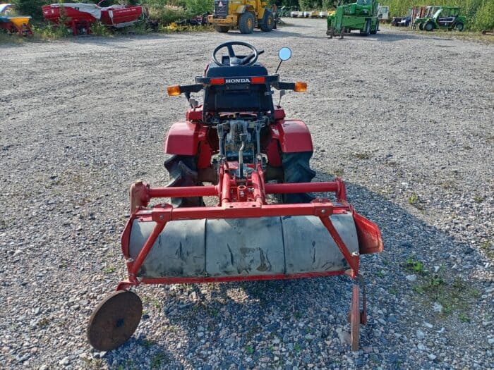 Honda Might 13 4WD traktori, maamuokkaimella - Image 4